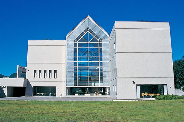 美濃和紙の里会館